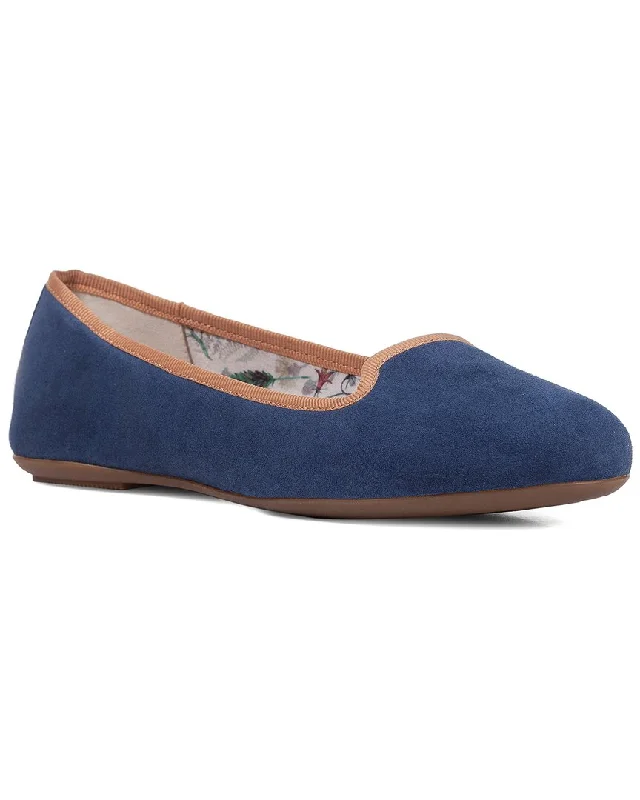 Chic and minimalist women's footwear trendsGeox Palmaria Leather Ballerina Flat