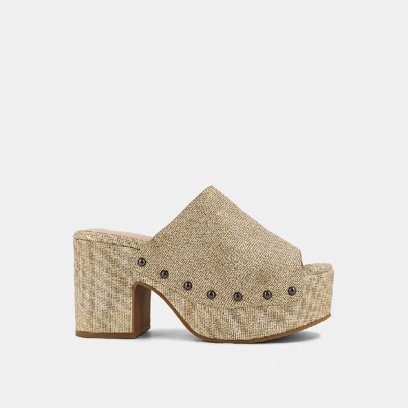 Versatile and adaptable women's shoes for every occasionGINA