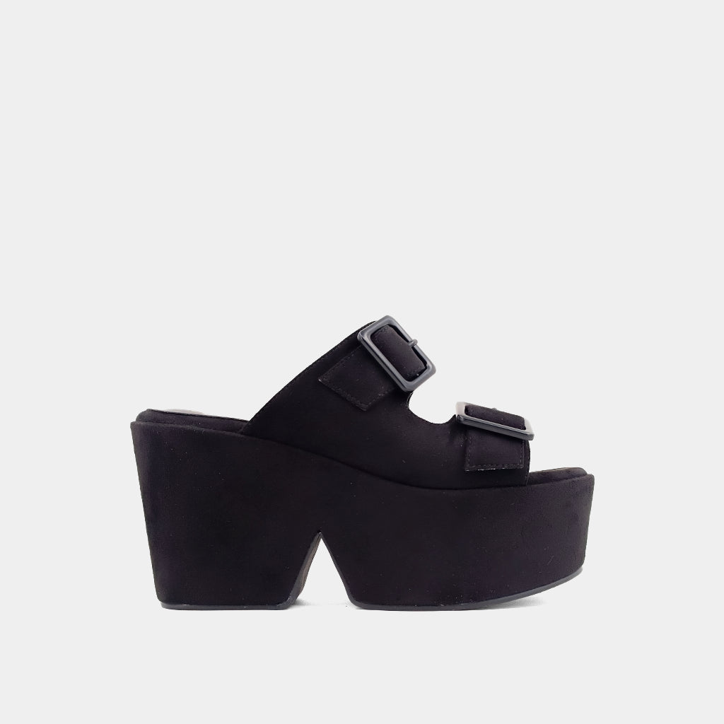 Elegant and sophisticated women's shoes for red carpet eventsGRACELAND