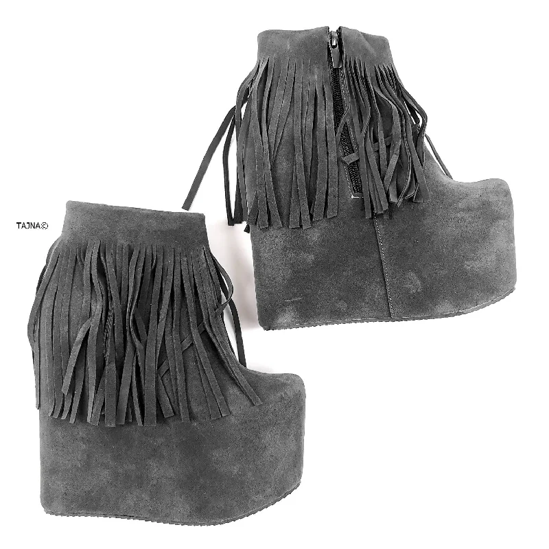 Stunning and eye-catching women's footwearGray Fringe Wedge Platform Boots