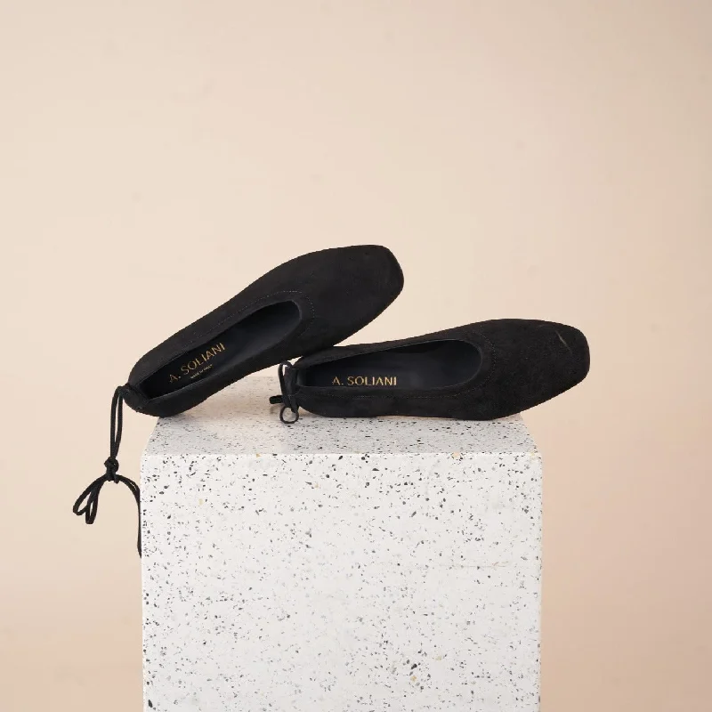 Chic and stylish women's shoes for garden partiesImola - Black Suede