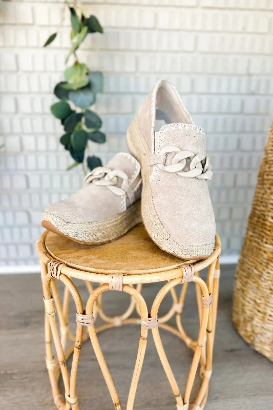 Chic and stylish women's shoes for cocktail partiesDolce Vita Jhenee Espadrille Dune Suede Sneaker *Final Sale* Chic and stylish women's shoes for cocktail partiesDolce Vita Jhenee Espadrille Dune Suede Sneaker *Final Sale*