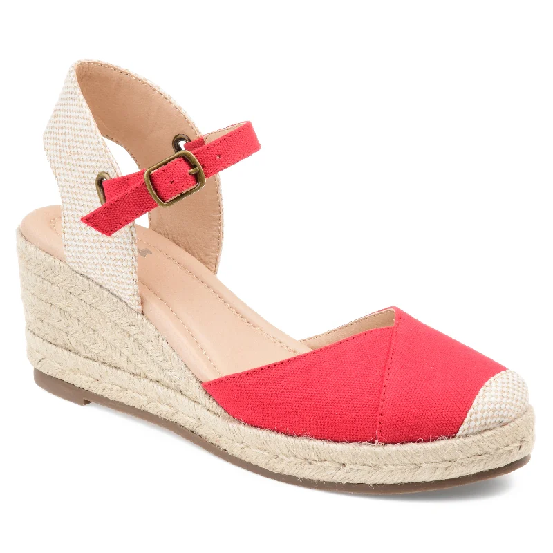Flattering and figure-hugging women's footwearJournee Collection Women's Tru Comfort Foam Ashlyn Wedge Flattering and figure-hugging women's footwearJournee Collection Women's Tru Comfort Foam Ashlyn Wedge