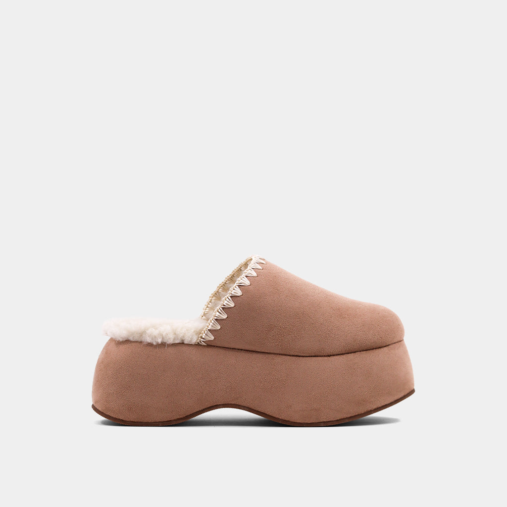 Comfy and cozy women's shoes for loungingLARISSA