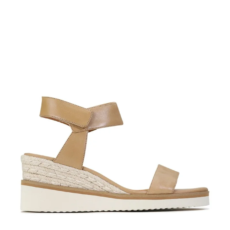 Practical and functional women's footwear solutionsLAZARUS ESPADRILLES LEATHER SANDAL