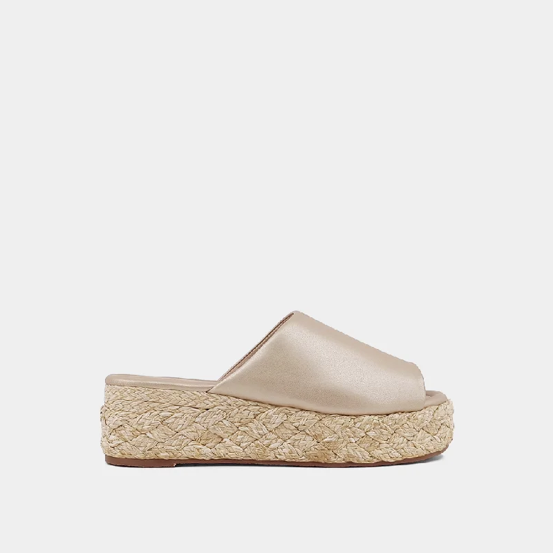 Comfy and stylish women's shoes for walkingLIZZIE