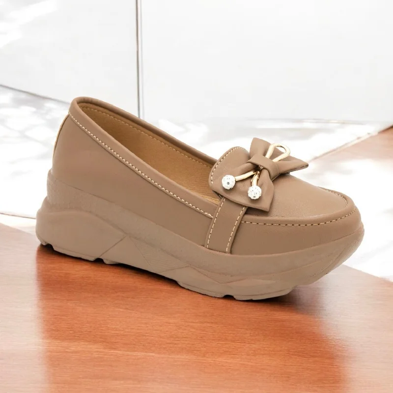 Elegantly crafted women's shoesM0148 wedge pump