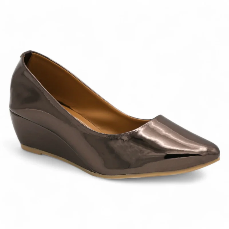 Versatile and stylish women's shoes for everyday chicM0357 patent wedge