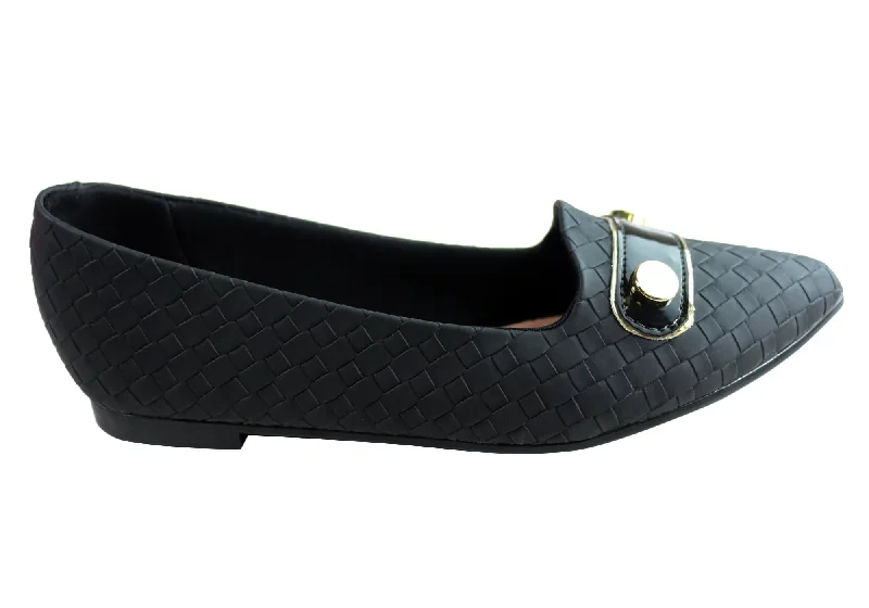 Feminine and romantic women's shoe designsMoleca Mael Comfortable Fashion Shoes Made In Brazil Feminine and romantic women's shoe designsMoleca Mael Comfortable Fashion Shoes Made In Brazil