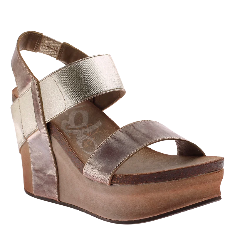 Elegant and classic women's shoes for bridal partiesOTBT Women's Bushnell Wedge