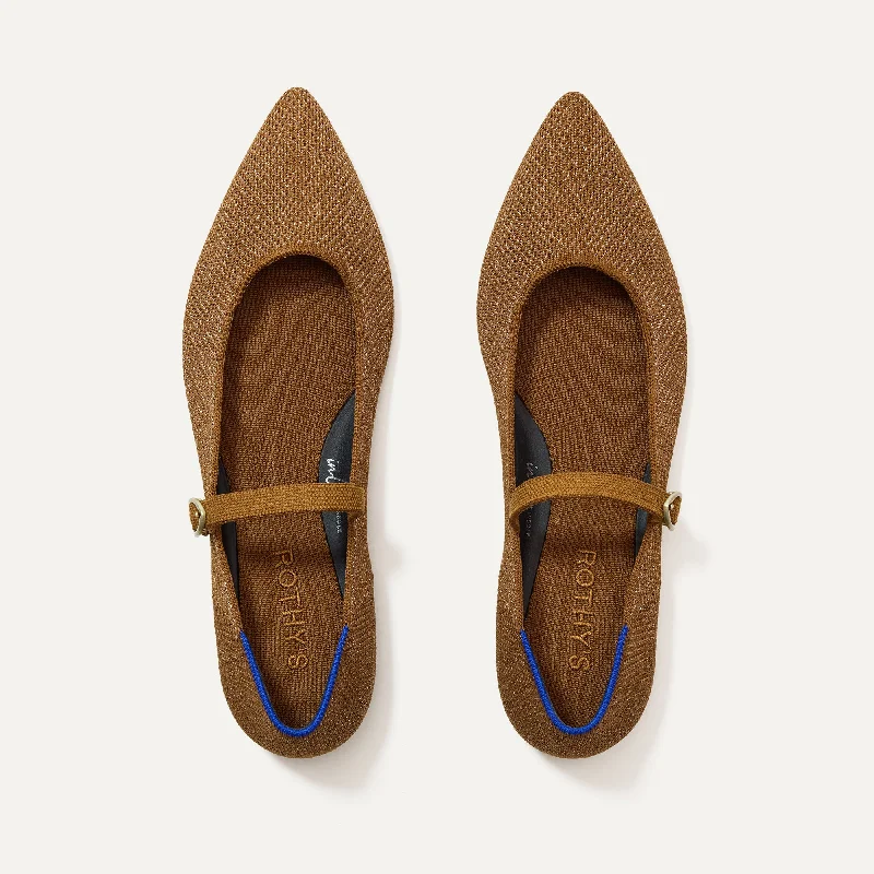 Comfortable yet fashionable women's shoesThe Point Mary Jane II - Bronze