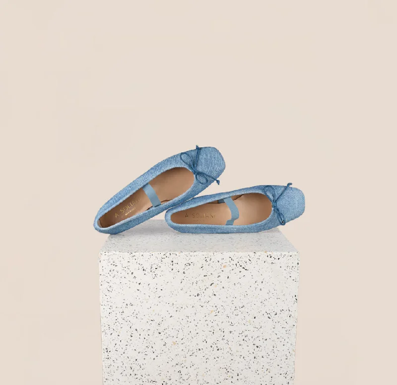 Bold and colorful women's shoes for making a statementSalento Strap - Denim