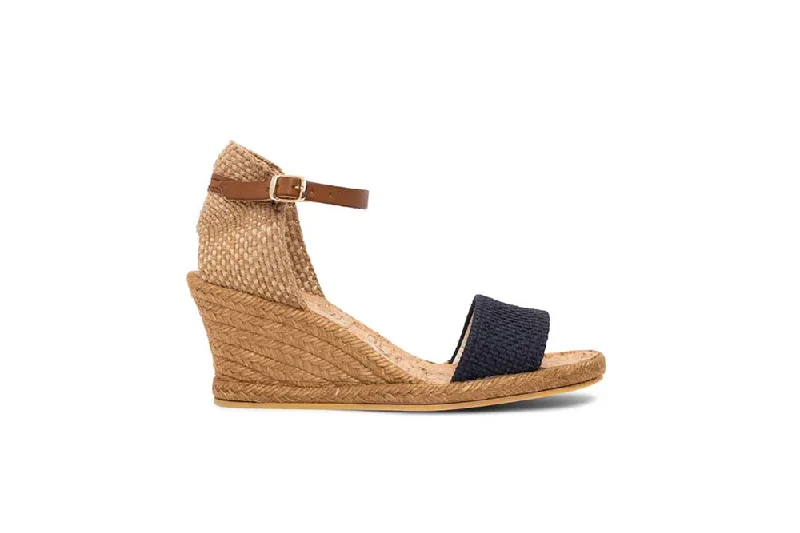 Chic and sophisticated women's footwear for workSANDRA BLACK