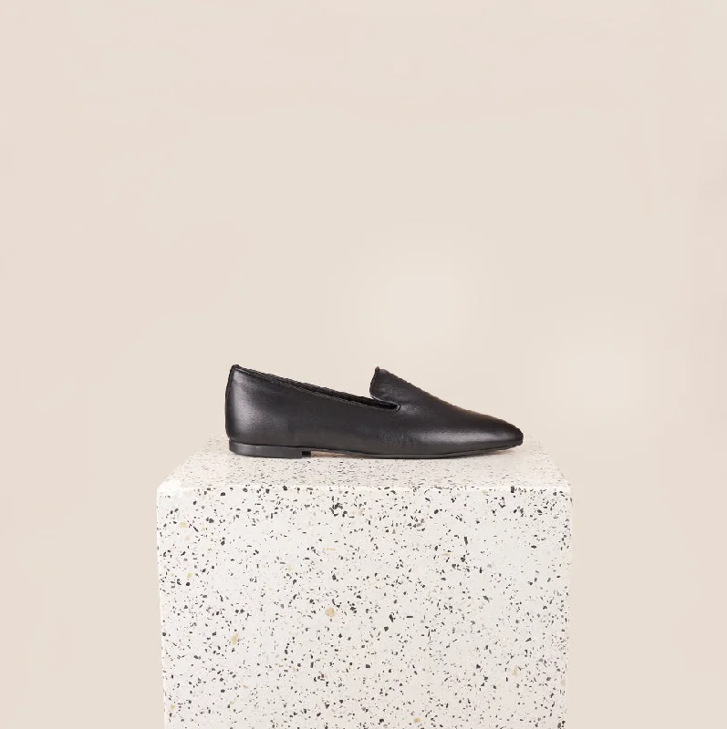 Elegant and classic women's shoes for prom nightStresa - Black Leather