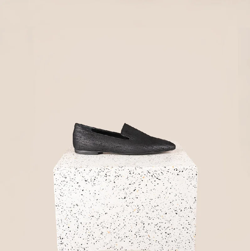 Comfy and stylish women's shoes for everyday casual wearStresa - Black Twill
