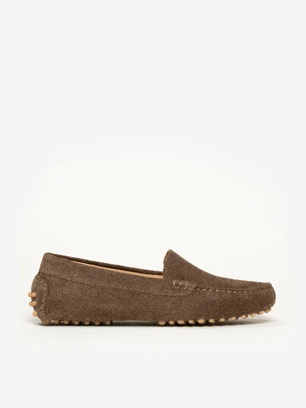 Chic and stylish women's shoes that complement every outfit and occasioThe Felize Suede Chic and stylish women's shoes that complement every outfit and occasioThe Felize Suede