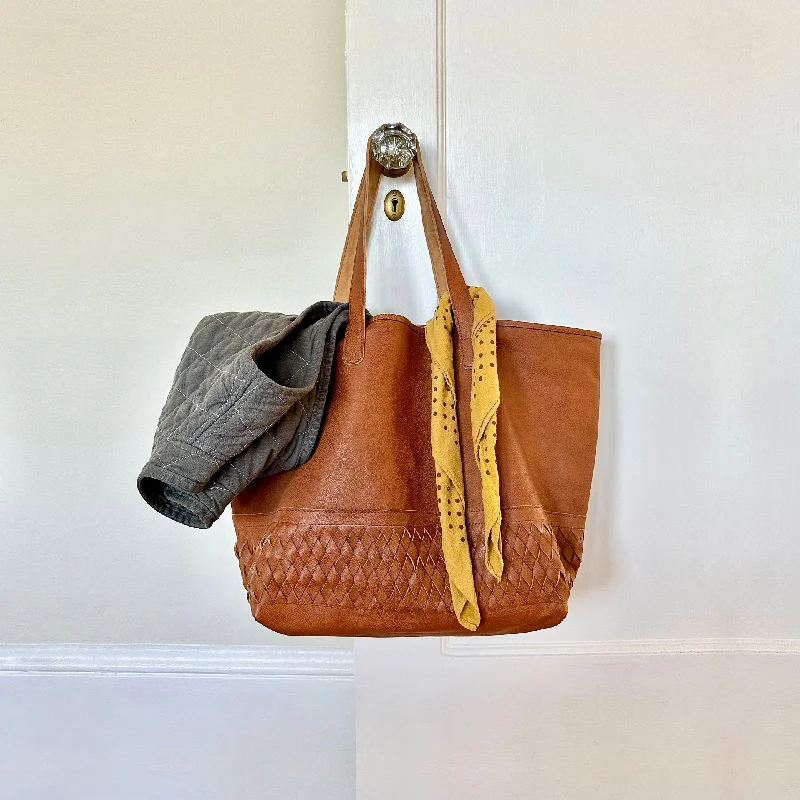 Stylish and elegant women's shoes for weddingsThe Mohinders Leather Shopper