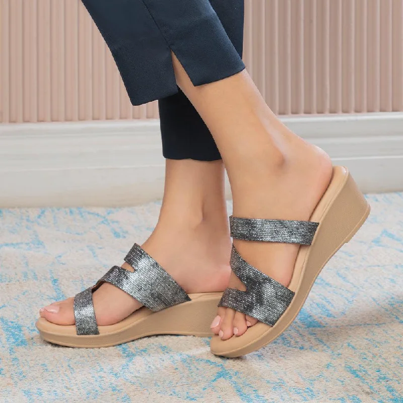 Effortlessly stylish women's shoe choicesThe Snike Pewter Women's Dress Wedge Sandals Tresmode Effortlessly stylish women's shoe choicesThe Snike Pewter Women's Dress Wedge Sandals Tresmode