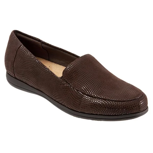 Elegantly stylish women's shoesTrotters T2055-204 Deanna Women's Slip-On Flats