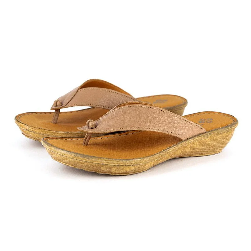 Stylish and comfortable women's shoes for long flightsTsonga Isanya Leather Thong Wedge - Timber Cayak Stylish and comfortable women's shoes for long flightsTsonga Isanya Leather Thong Wedge - Timber Cayak