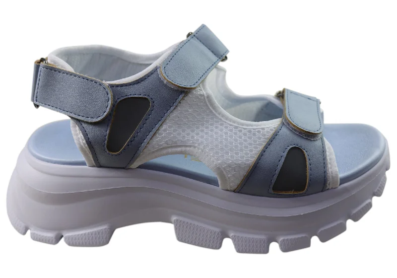 Bold and striking women's shoe fashionsVizzano Summit Womens Comfortable Platform Fashion Sandals Bold and striking women's shoe fashionsVizzano Summit Womens Comfortable Platform Fashion Sandals