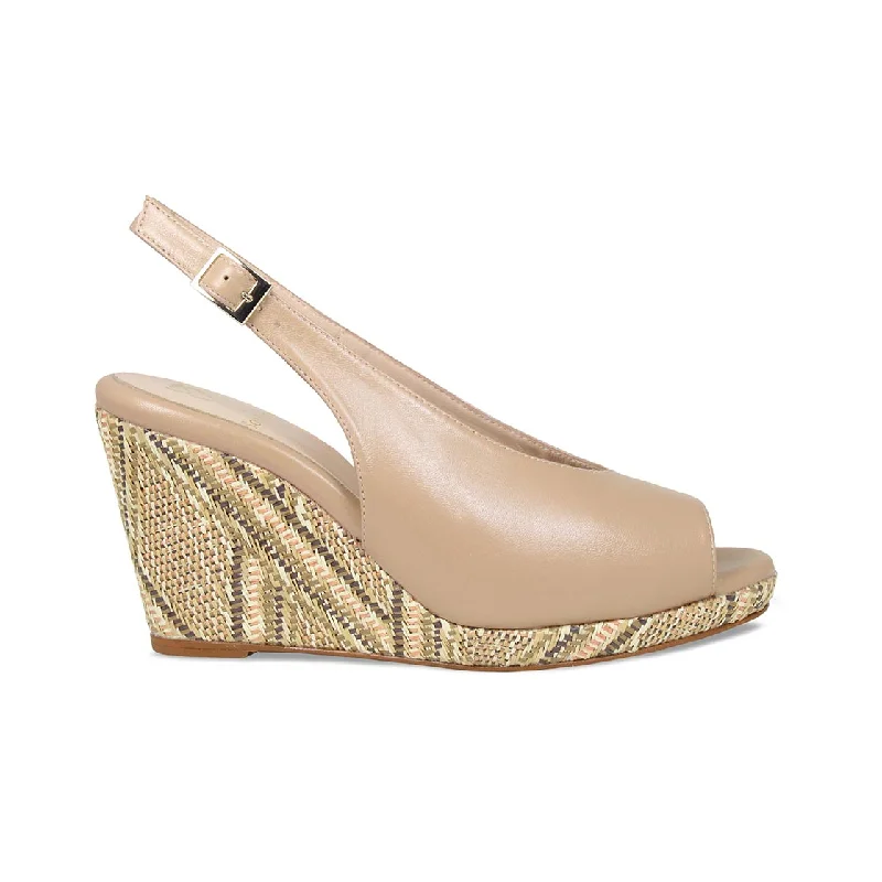 Comfy and casual women's shoes for the weekendWhitney: Nude Leather