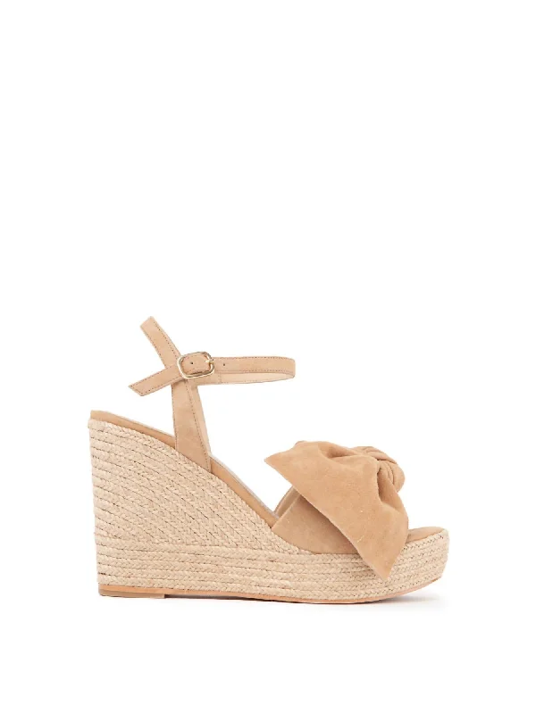 Comfy and casual women's shoes for the weekendWomen's Irune Wedge Sandal In Nocciola Comfy and casual women's shoes for the weekendWomen's Irune Wedge Sandal In Nocciola