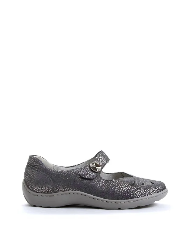 Chic and stylish women's shoes for summerWomen's Jacee Shoes In Cement Tago