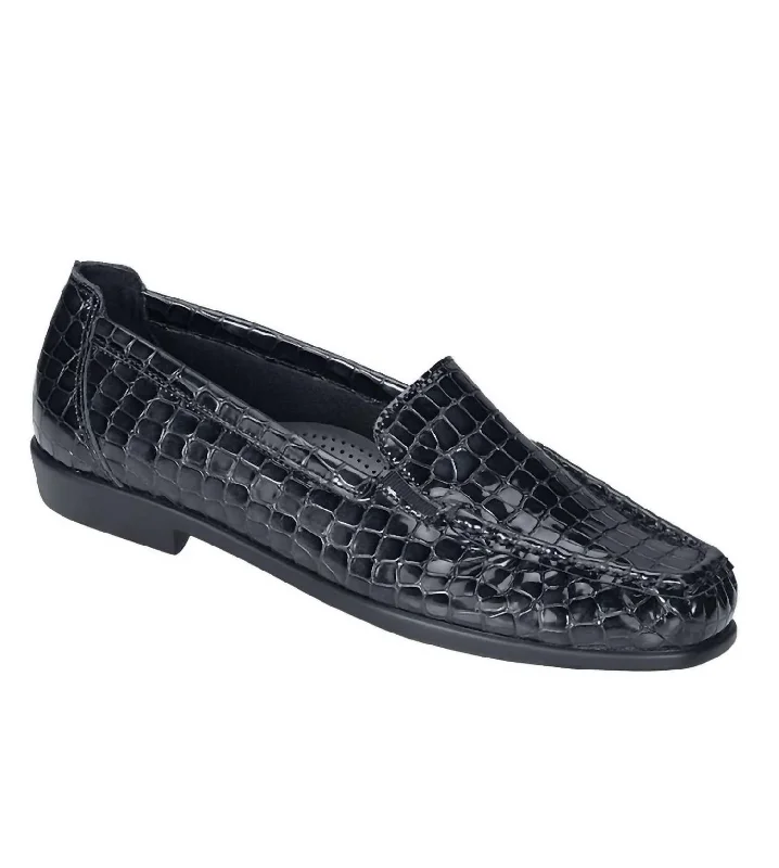Comfy casual women's shoes for everyday wearWomen's Joy Loafer - Wide In Black Croc