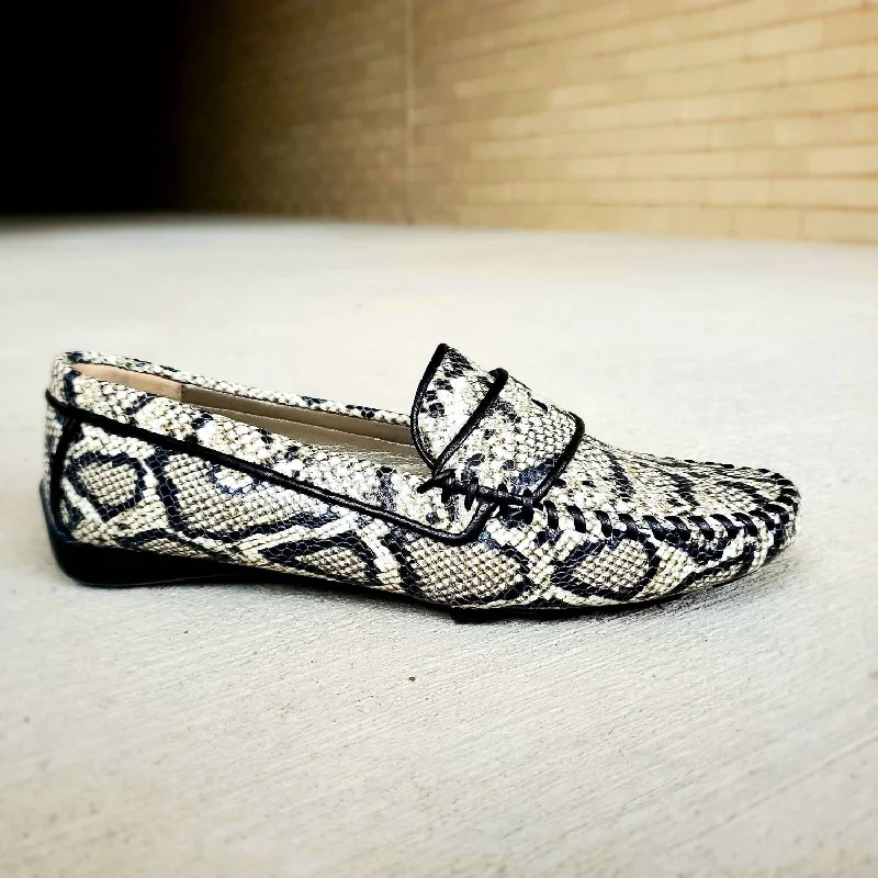 Effortlessly stylish women's shoe choicesWomen's Penny Loafer In Blk/wht Python