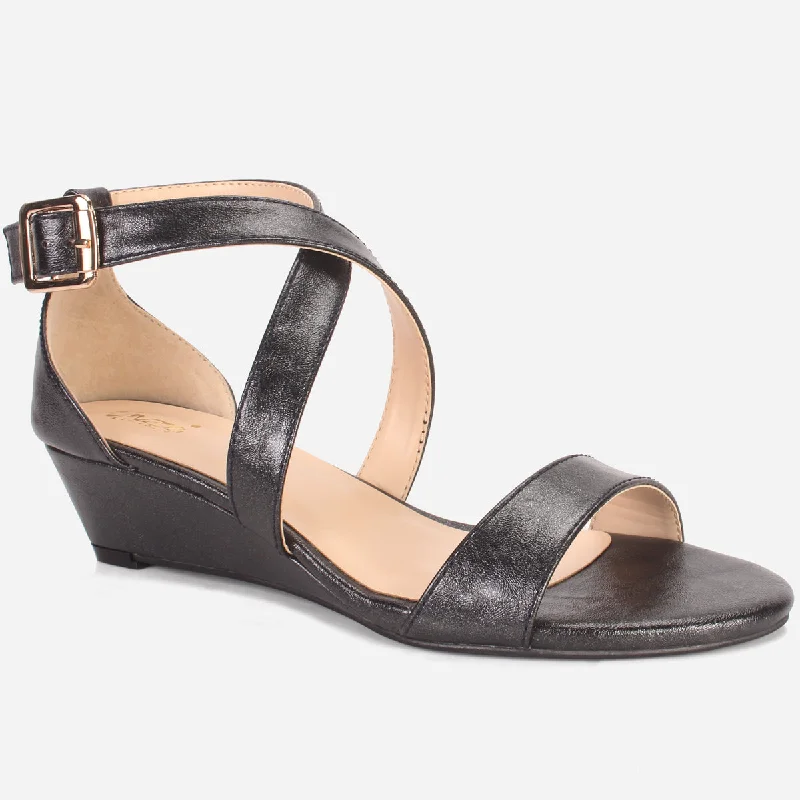 Elegantly crafted women's shoesWomens "SHIETEL" Glittery Open Toe Summer Sandals
