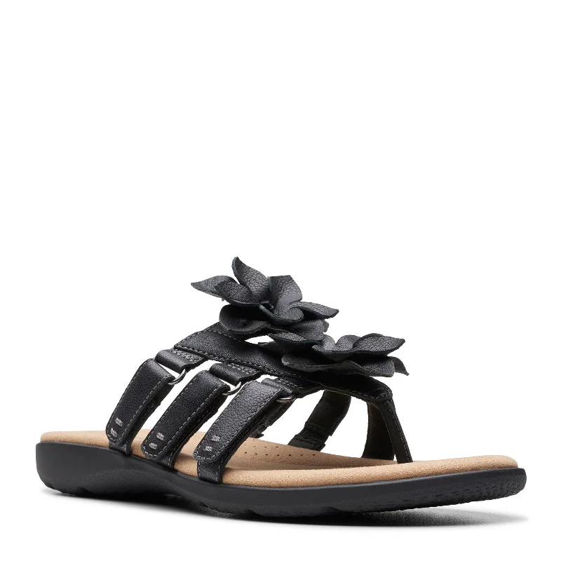 Luxurious and comfortable women's shoe options for special occasionsWomen's Clarks, Elizabelle Mae Sandal