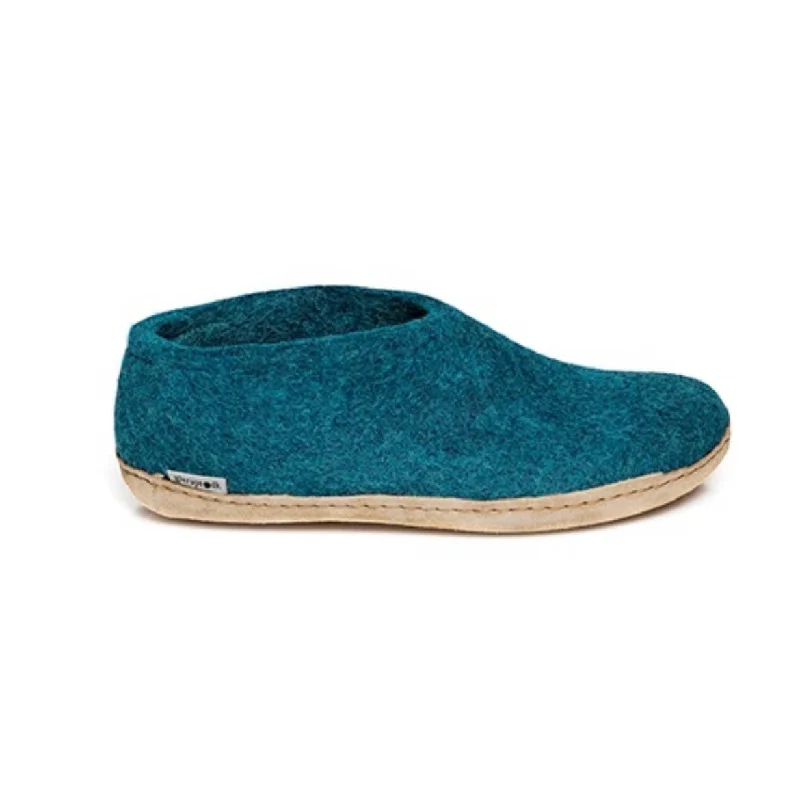 Vibrant and colorful women's shoe collectionsShoe with Leather Sole - Petrol