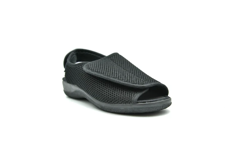 Versatile and chic women's shoes for everyday eleganceFOAMTREADS Dorothy