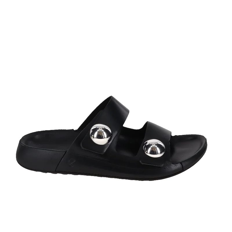 Chic and versatile women's footwearWomen's Cozmo