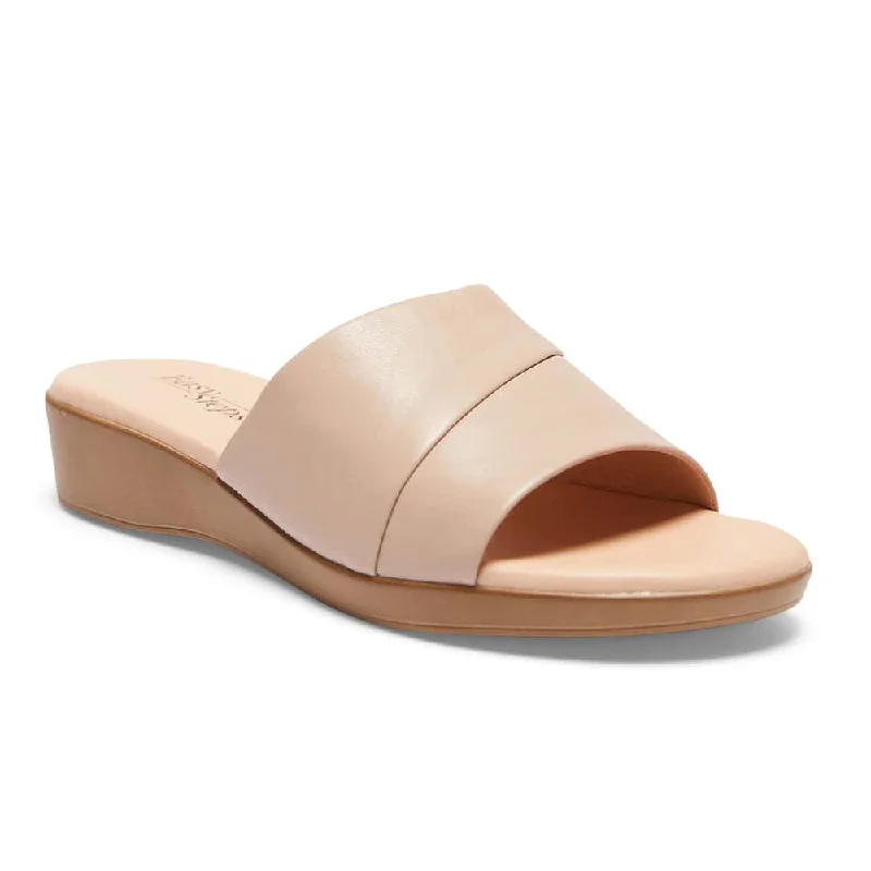 Timeless classic women's shoe designsEllen Slide in Nude Leather