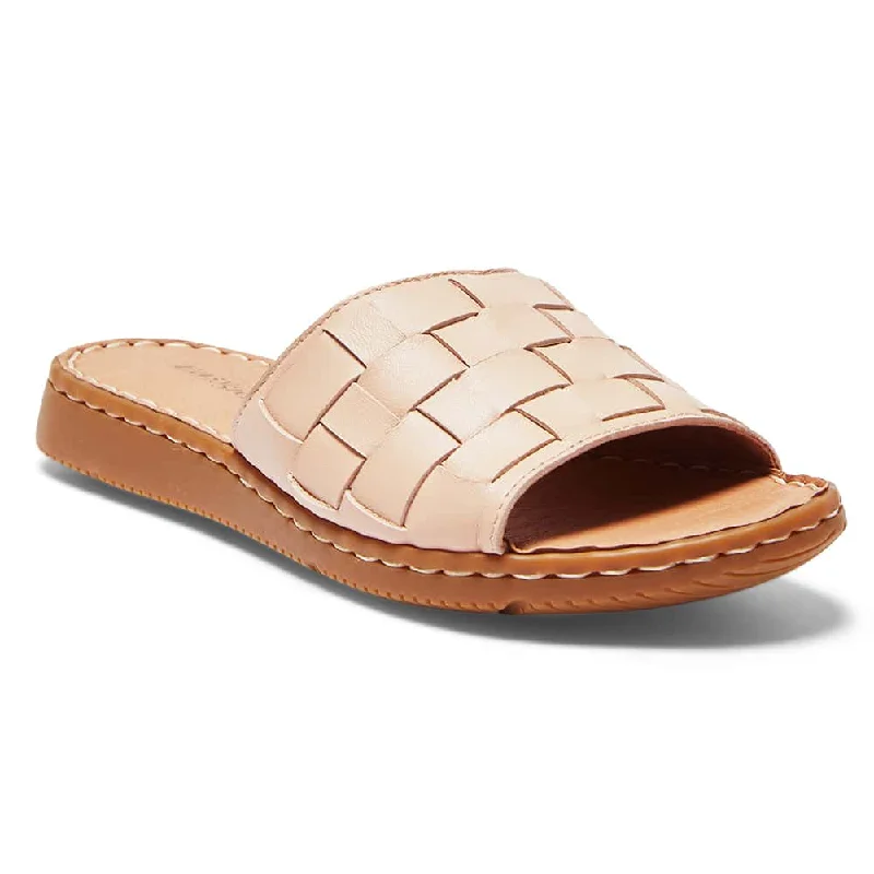 Chic and stylish women's shoes for graduation ceremoniesFlair Slide in Blush Leather