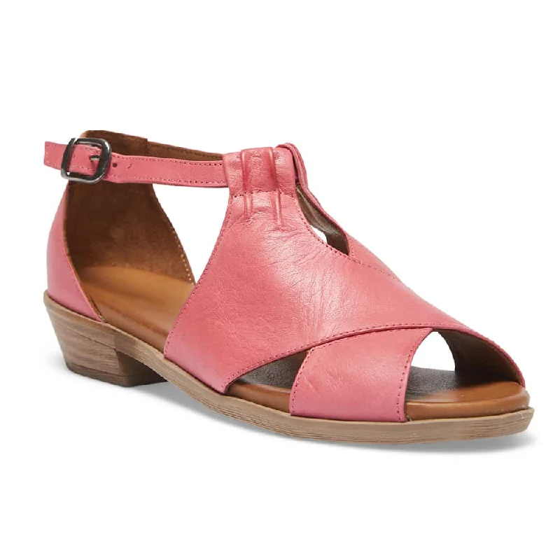 Stunning and glamorous women's shoes for evenings outLaguna Sandal in Fuschia And Cognac Leather