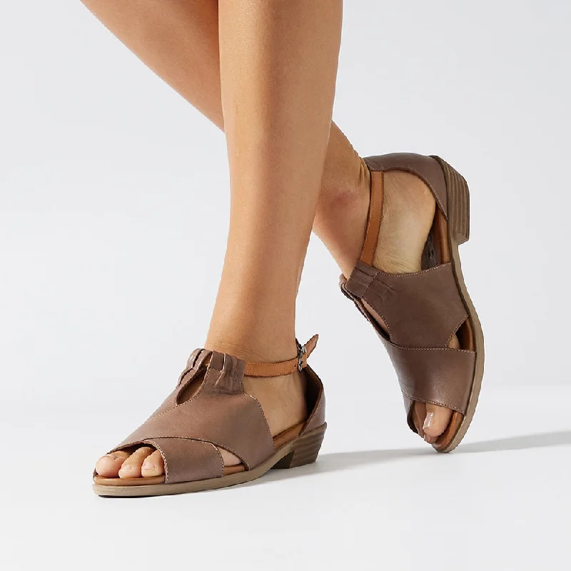 Classy and elegant women's shoes for formal eventsLaguna Sandal in Taupe And Cognac Leather Classy and elegant women's shoes for formal eventsLaguna Sandal in Taupe And Cognac Leather