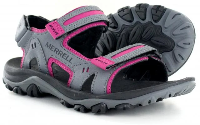 Bold and colorful women's shoes for making a statementWomen's Huntington Sport Convert