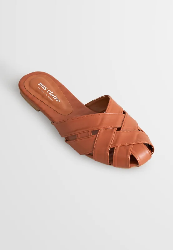 Colorful and vibrant women's shoe patternsAnyam Woven-like Slip on Sandals - Brown