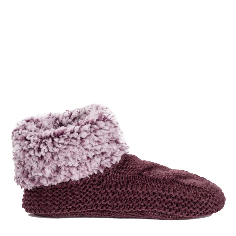 Flattering and figure-hugging women's footwearWomen's Muk Luks, Sherpa Cuff Bootie Slipper Flattering and figure-hugging women's footwearWomen's Muk Luks, Sherpa Cuff Bootie Slipper