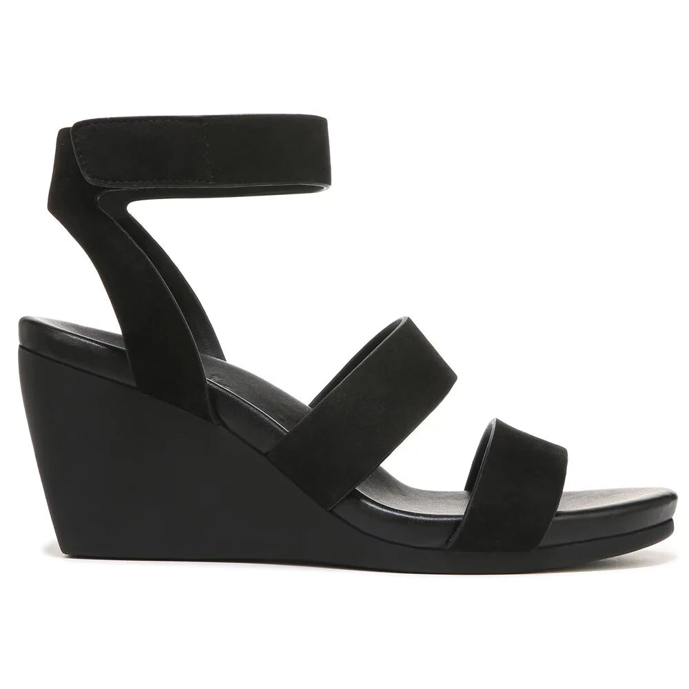 Comfy and stylish women's shoes for flat feetNaturalizer - Genn-Ignite Black