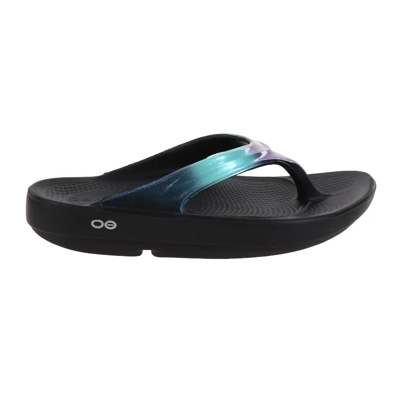 Feminine and romantic women's shoe designsWomen's OOlala Luxe