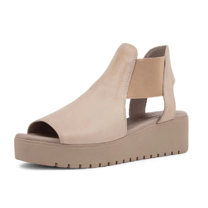 Durable and reliable women's shoesOzie - Smoke