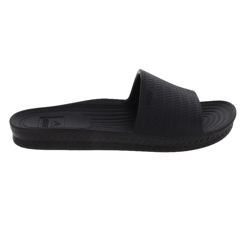 Comfortable yet fashionable women's shoesWomen's Water Scout