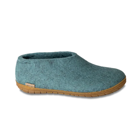Feminine and romantic women's shoe designsShoe with Honey Rubber - North Sea