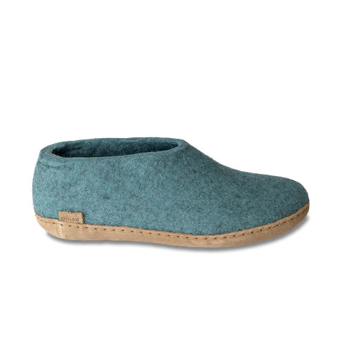 Chic and sophisticated women's footwear for workShoe with Leather Sole - North Sea