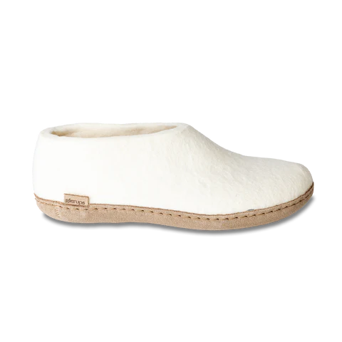 Feminine and dainty women's shoe designsShoe with Leather Sole - White