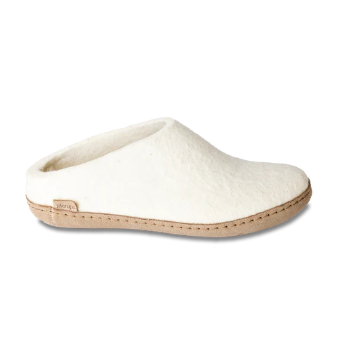 Effortlessly stylish women's shoe choicesSlip-on with Leather Sole - White